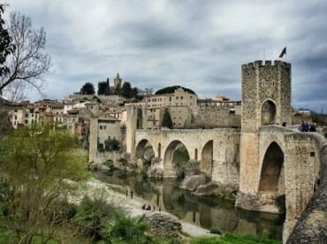 Girona and Besalu Day Excursion From Barcelona